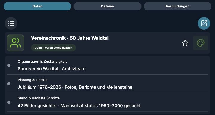 Echte 4tbase-App-Aufnahme mit fiktiven Vereins-Demodaten: Vereinschronik und Fotosichtung.