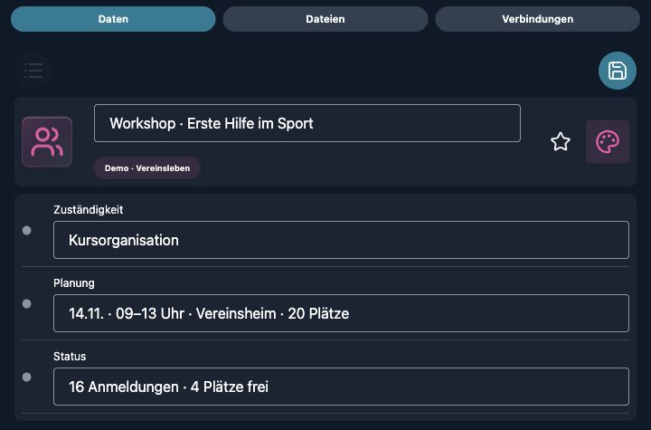 Echte 4tbase-App: Kurse als Bearbeitungsformular mit fiktiven Demodaten.